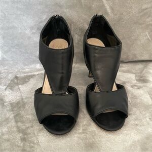 Vince Camuto Seena1 Black Nappa Open Toe Leather Bootie Heels Zip Back Sz 9